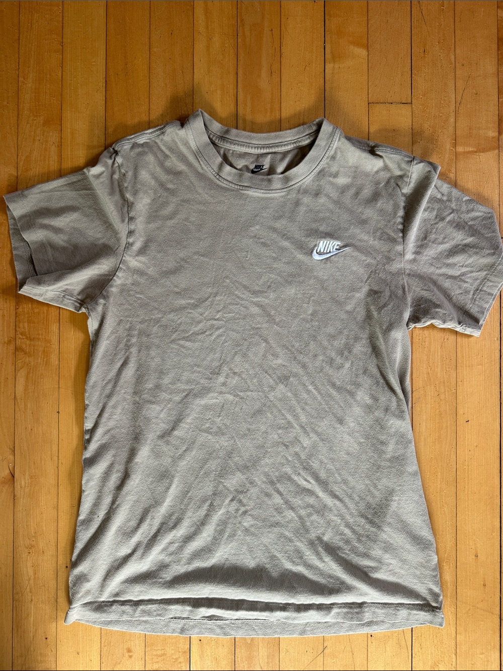 Nike Short Sleeve Crew T-Shirt in Olive Green with White Logo